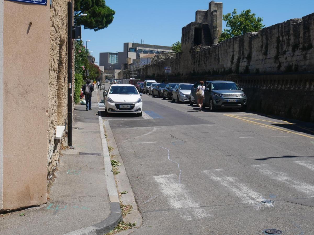 Central Avignon Netflix Nespresso Wifi Appart Hotel Avignon Buitenkant foto