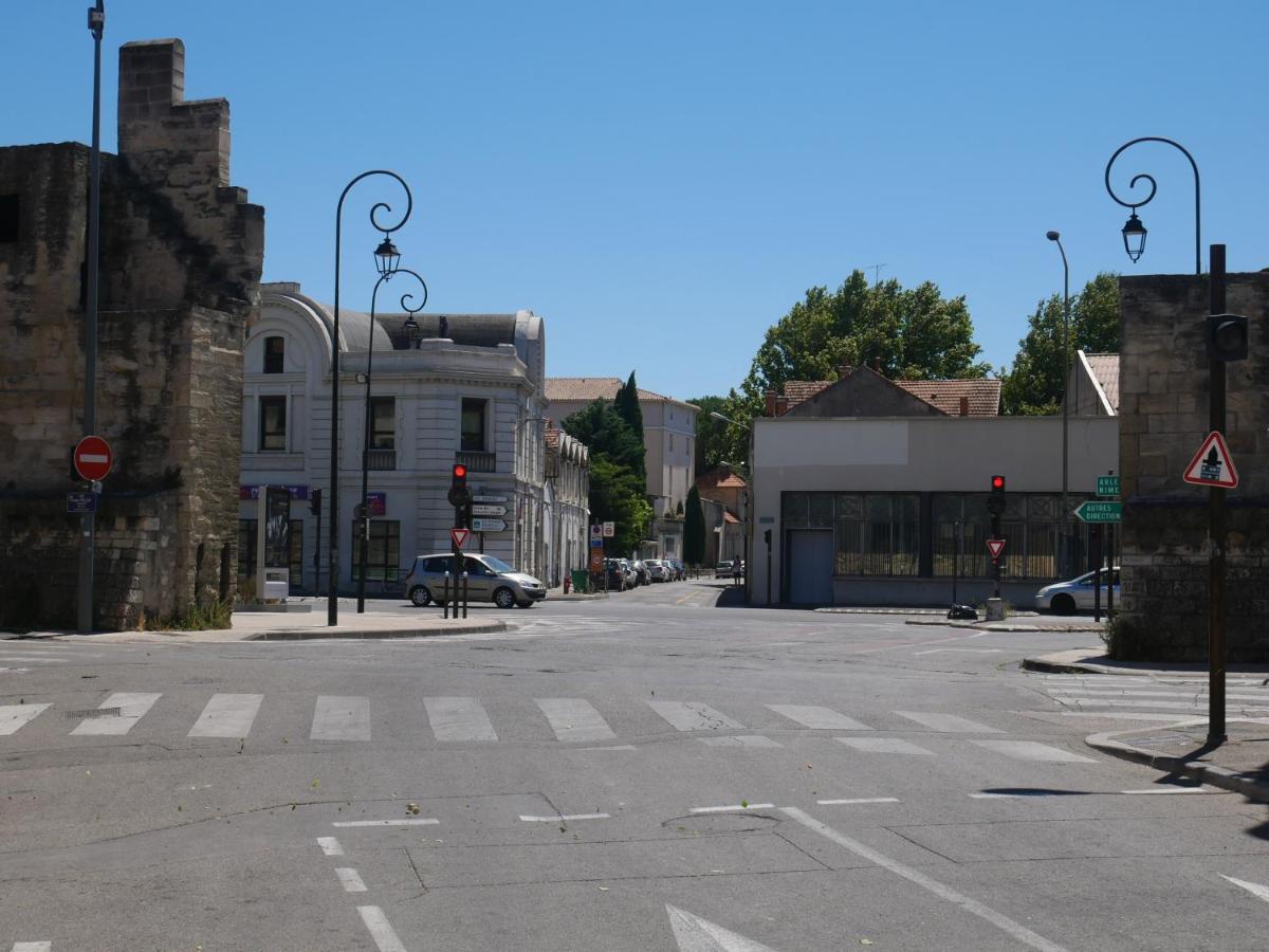 Central Avignon Netflix Nespresso Wifi Appart Hotel Avignon Buitenkant foto