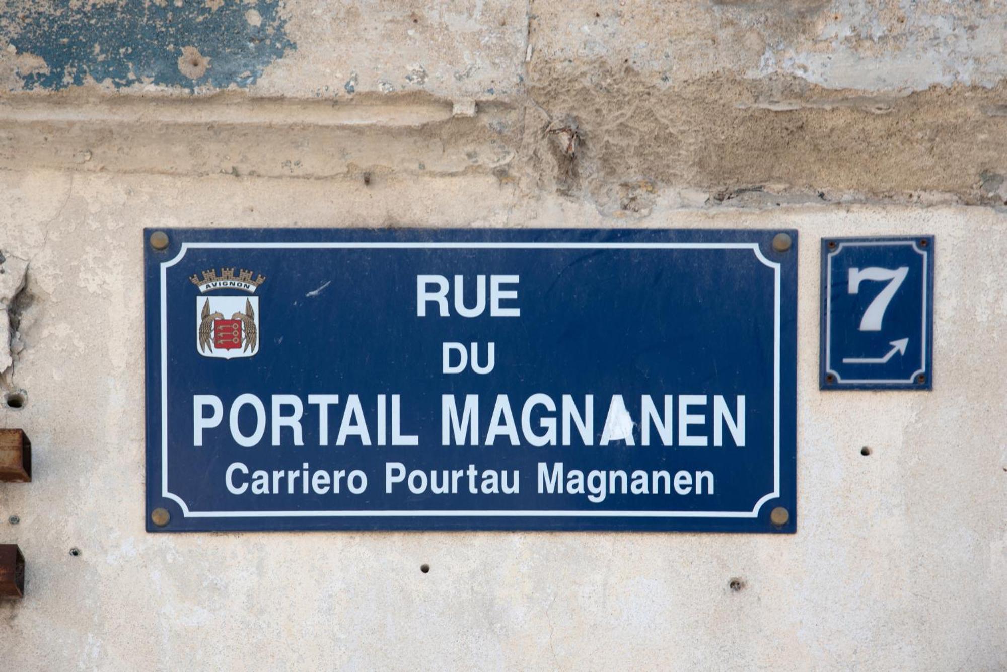 Central Avignon Netflix Nespresso Wifi Appart Hotel Avignon Buitenkant foto