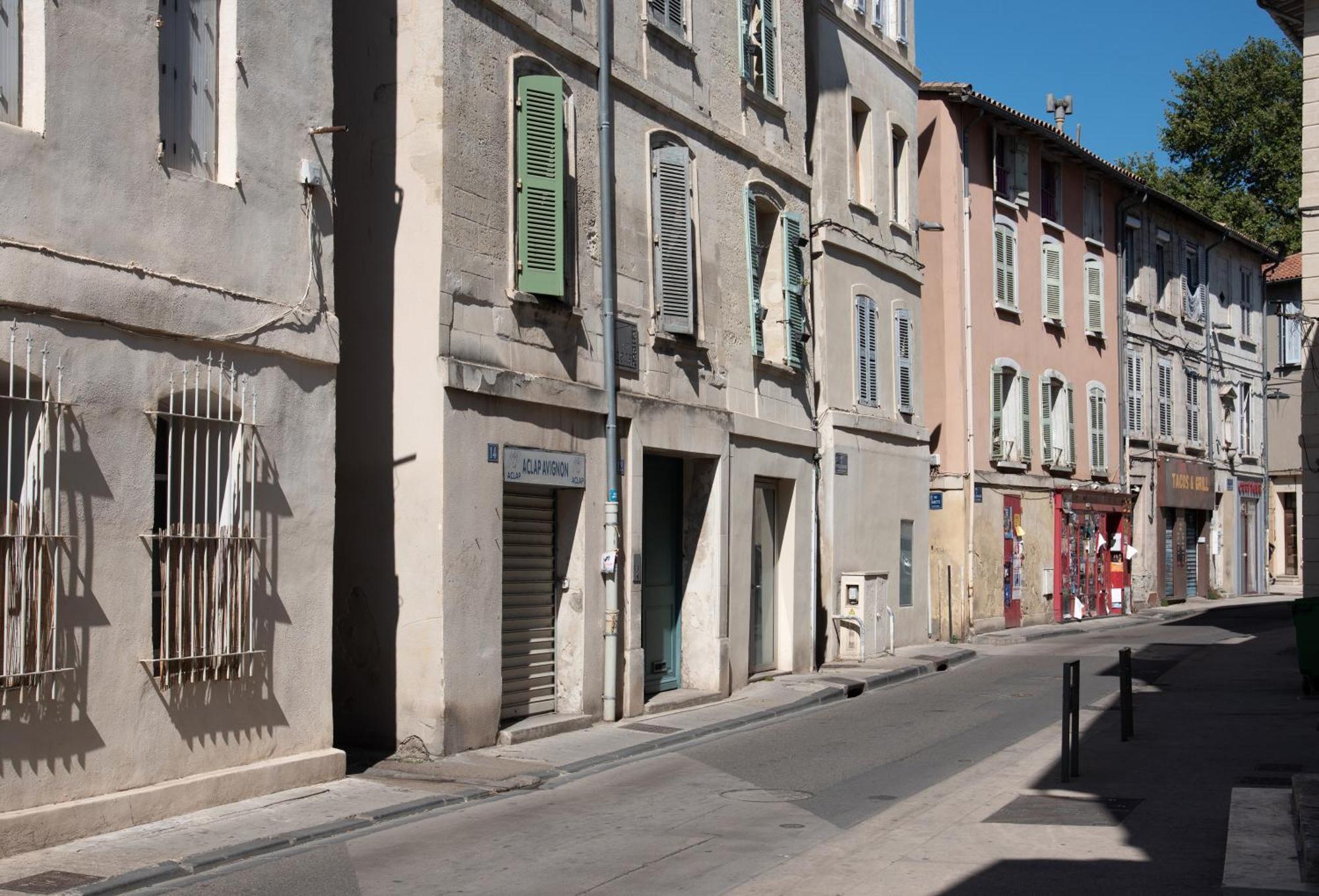 Central Avignon Netflix Nespresso Wifi Appart Hotel Avignon Buitenkant foto